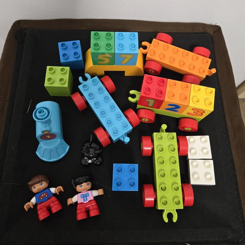 Mixed Lot Of Lego Duplo 11 blocks 1 train piece 3 figures 4 cars